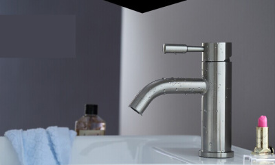 Chrome Deck Mounted Hot And Cold water Basin Faucet  T003